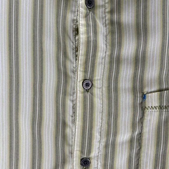 Kuhl Shirt Men's XLarge Eluxur Mountain Grown Short Sleeve Hiking Outdoor - Picture 2 of 10